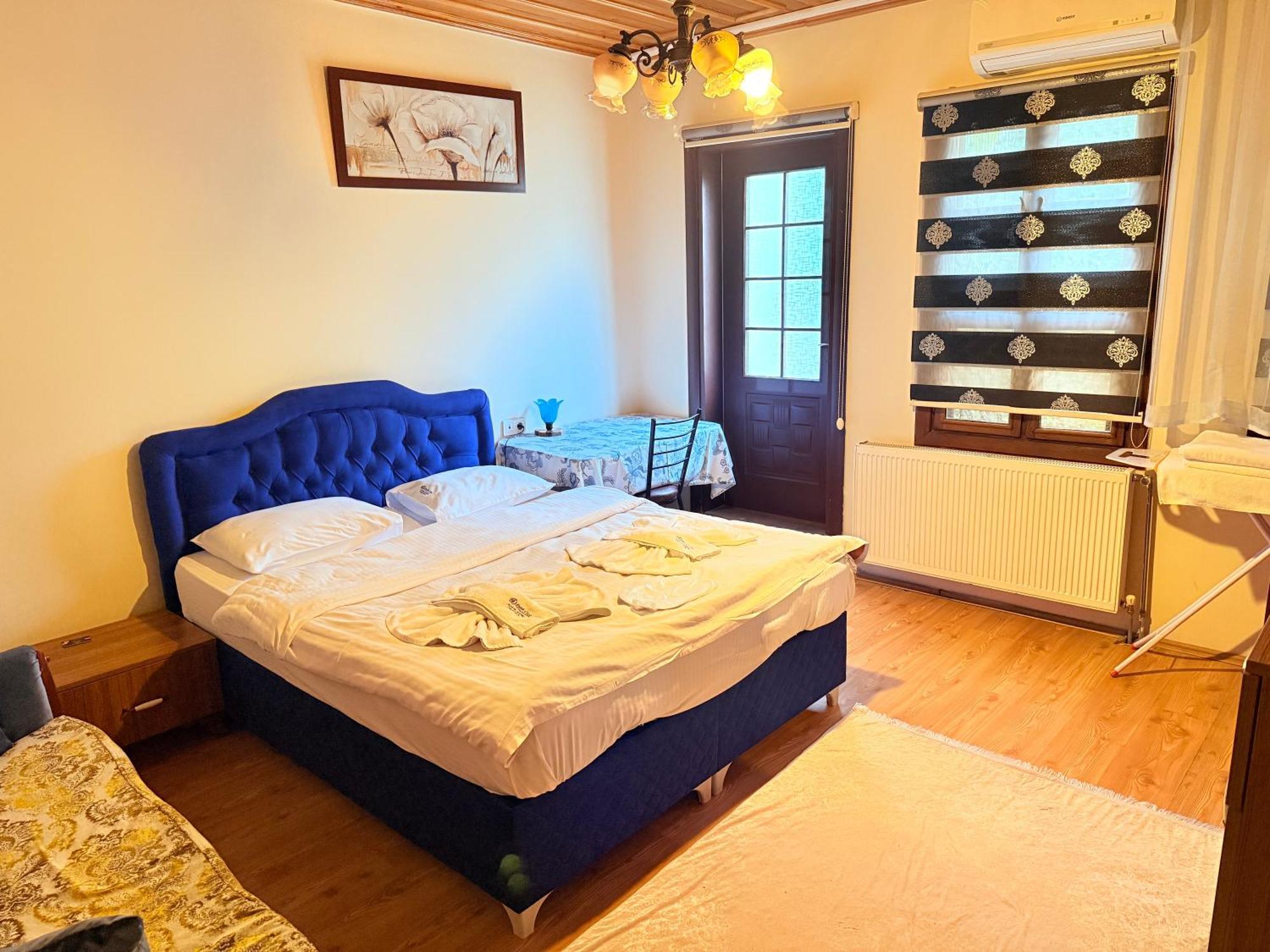 מודניה Oez Butik Otel Antik Kent Myrleia מראה חיצוני תמונה
