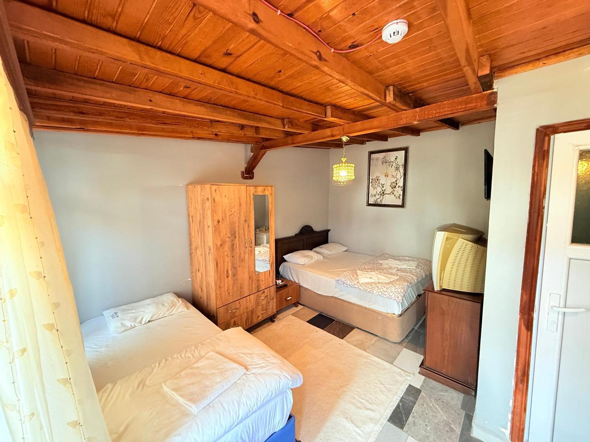 מודניה Oez Butik Otel Antik Kent Myrleia מראה חיצוני תמונה